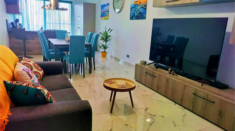 Qrendi - Highly Finished 2 DBL Furnished Apt
