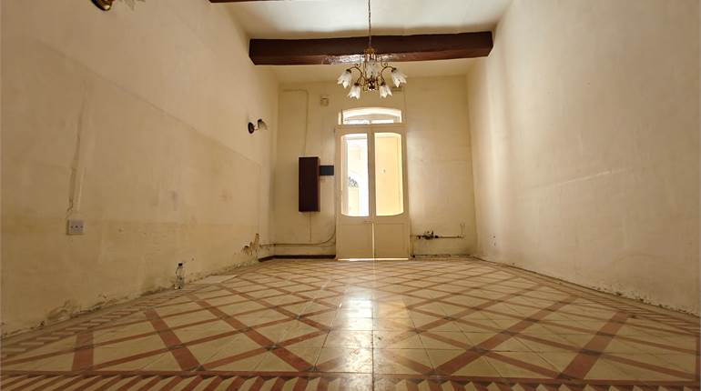 Kalkara,circa 137sqm Ground Floor Maisonette+Yard