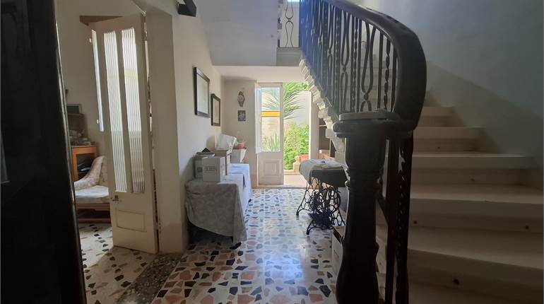 Zejtun - 3 Bedroom Townhouse + 2 Car Garage 