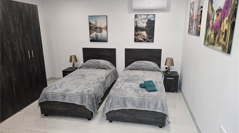 Sliema - 3 Bedroom - For Rent