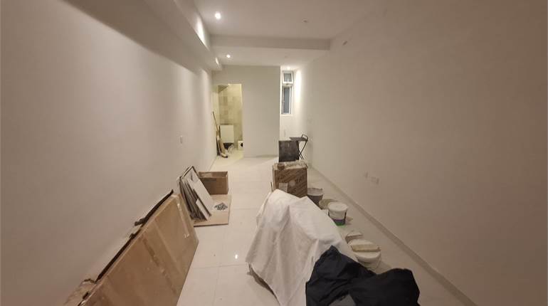 M'Scala - Steet Level Garage with bathroom and shaft