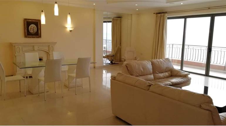 Charming 3 Bedroom Apartment