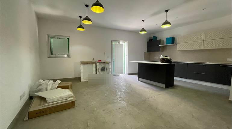 B'Kara - 3 Bedroom + 3 Bathroom Apartment 