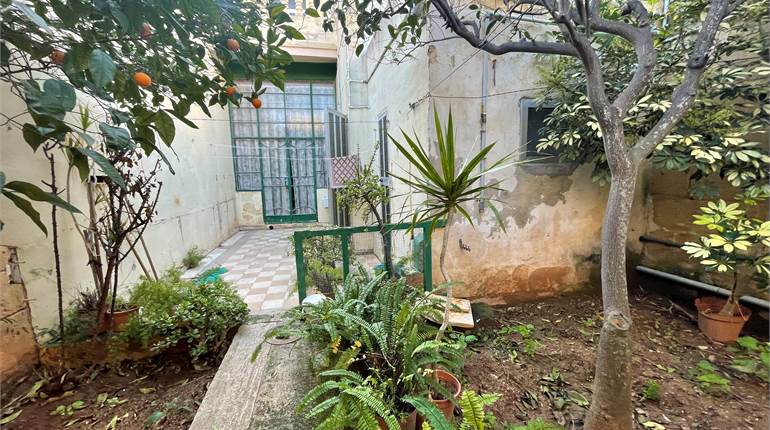 Kirkop - 2 Double Bedroom Townhouse + Large Garden