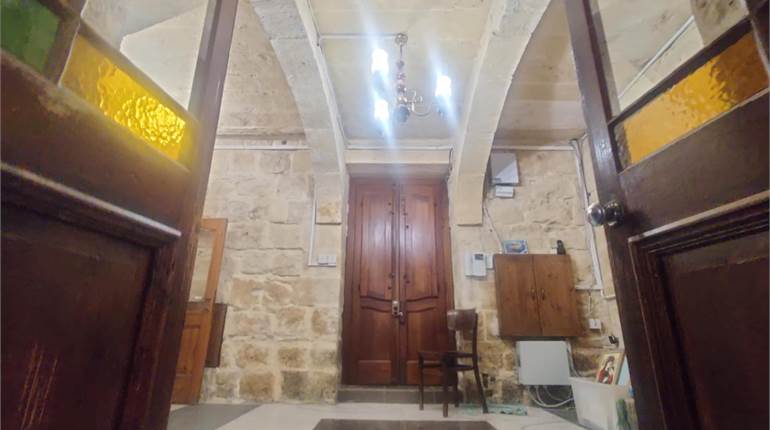 Qormi 4 BD HOC , Poss Garage & Full Roof