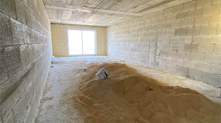 Gozo Sannat: 3 bedroom SHELL apartment/common pool