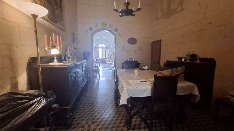 Hamrun - 3/4 Bedroom Townhouse + Garage + Garden 