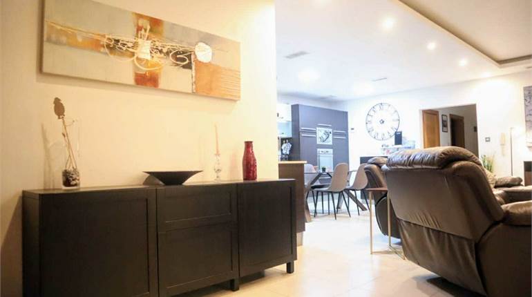 Swieqi -  3 Bedroom Maisonette With Garage  And Move In Ready