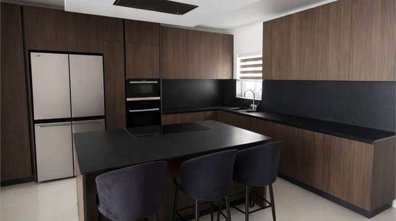 Mosta - 3 Bedroom Furnished Second Floor Apartment + Optional Garage 