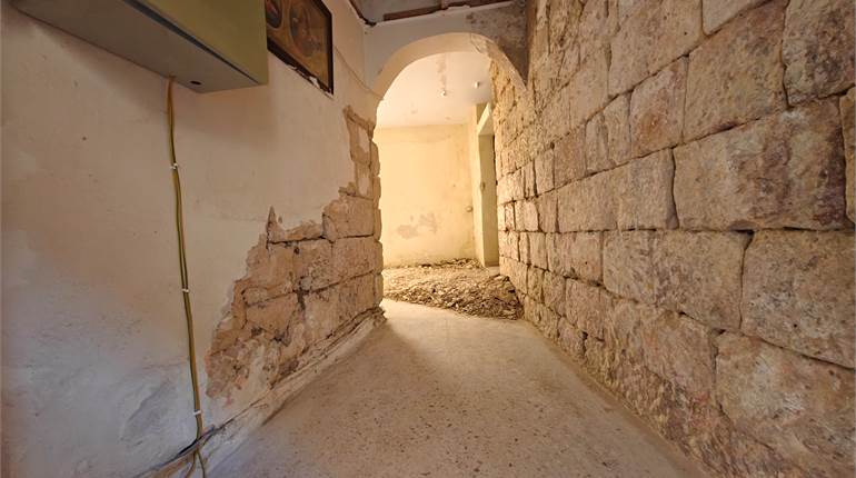 B'Kara- Unconverted Town House + Roof +UCA