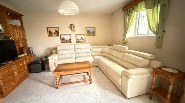 Ta' Xbiex - 3 Bedroom Ground Floor Furnished Apartment