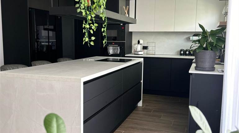 Attard - 3 Bedroom Furnished Second Floor Apartment 