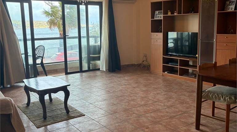  Seafront Apartment for Rent – St. Paul’s Bay