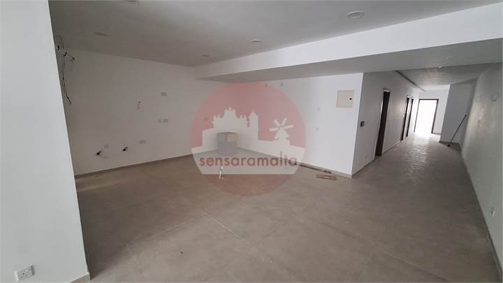 Mosta- 3 Bedroom Highly Finished Apartment 