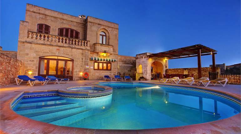 Xaghra Gozo - 5 Bedroom Villa With Pool