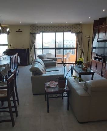 Qawra, Fully Furnished 3 Bedroom Apartment